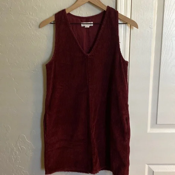 Treasure & Bond Dresses | Girls Treasure And Bond Burgundy Corduroy V Neck Short Dress W/ Pockets | Color: Red | Size: Xlg | Vadelrio2's Closet